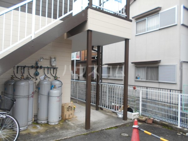 16/25 エントランス