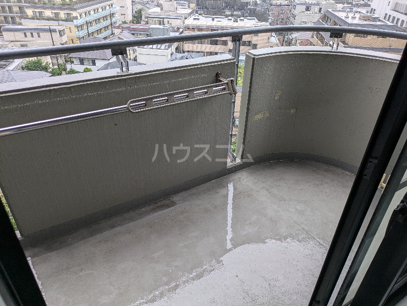 18/28 バルコニー