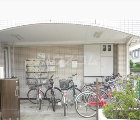 16/26 エントランス