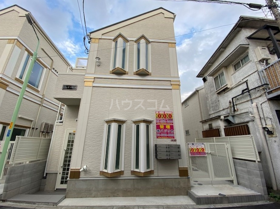 13/23 エントランス