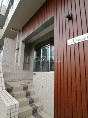 17/26 エントランス