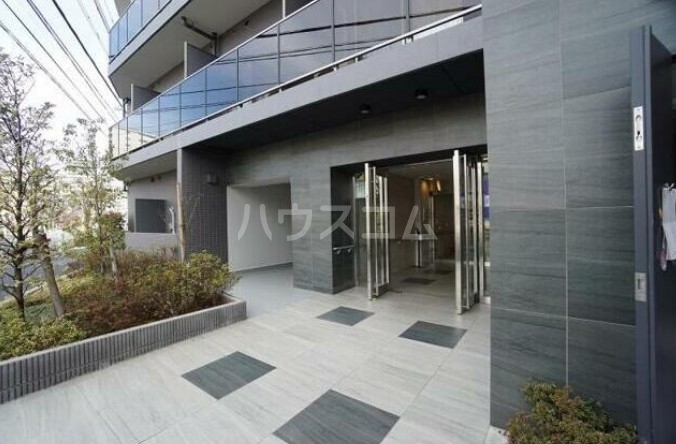 14/22 エントランス