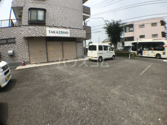 20/30 駐車場