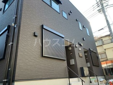 20/30 エントランス