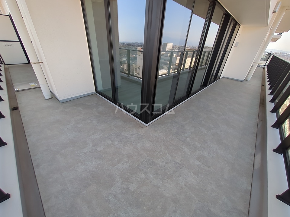 13/30 バルコニー