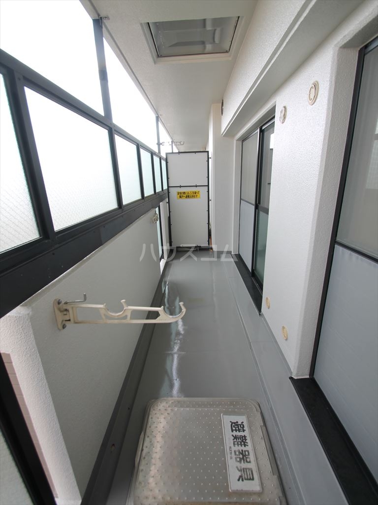 20/30 バルコニー