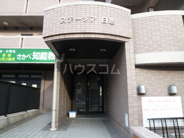 18/22 エントランス