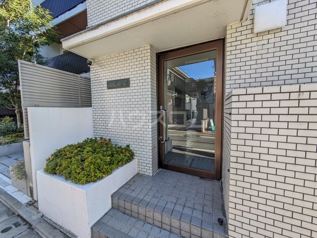 3/10 エントランス