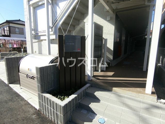 18/18 エントランス