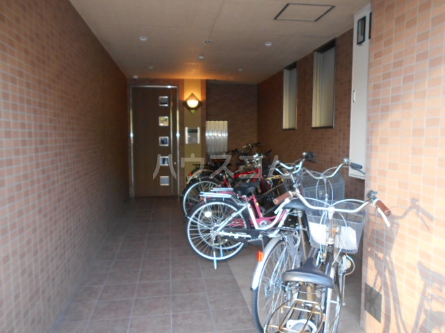 3/10 エントランス