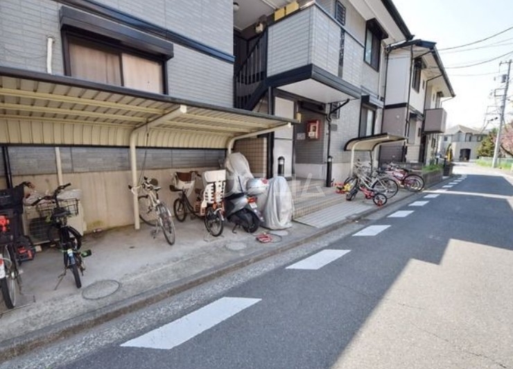 21/29 エントランス