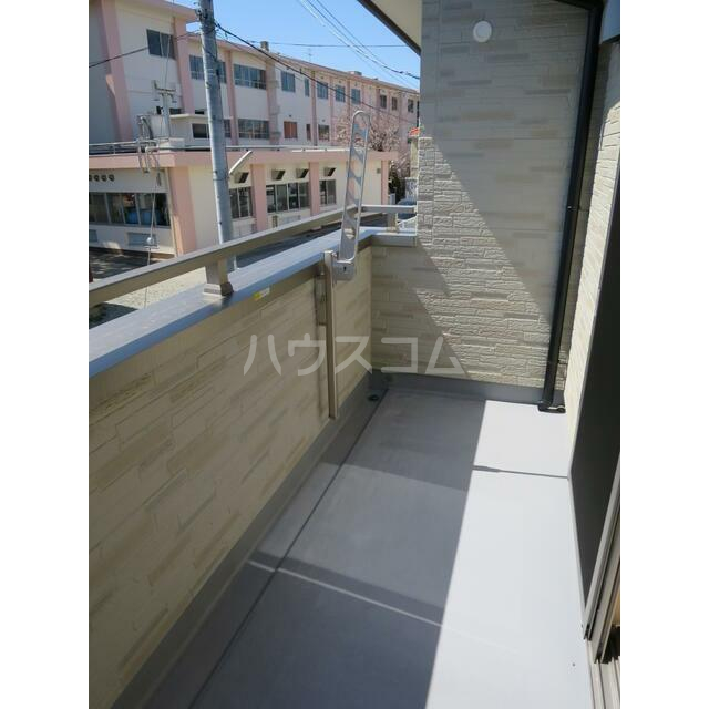 15/26 バルコニー