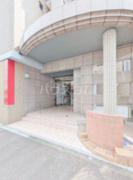 15/21 エントランス