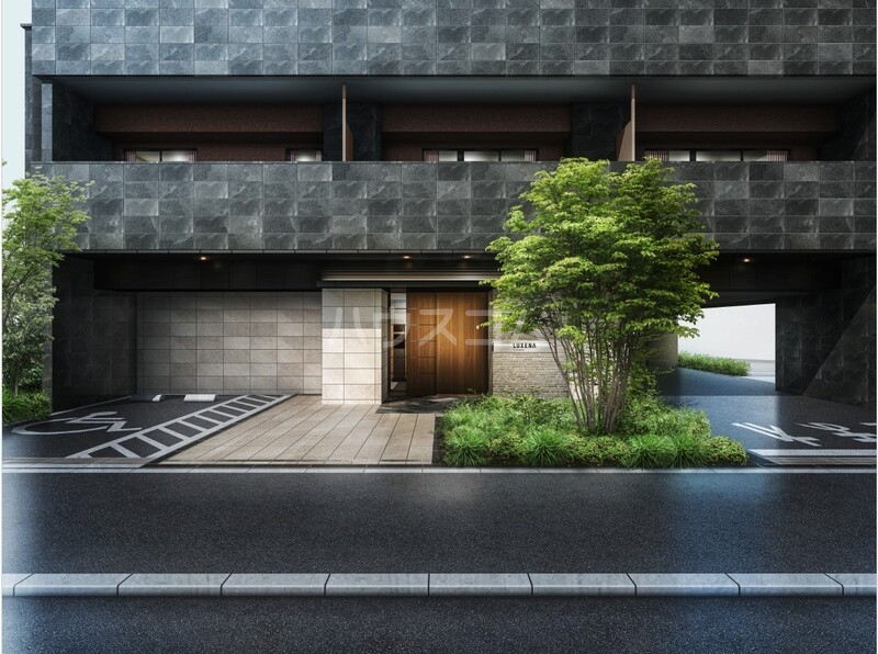 16/26 エントランス