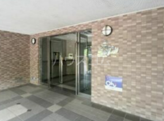 2/5 エントランス