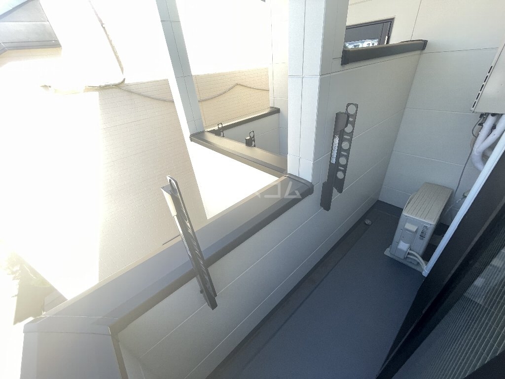 15/28 バルコニー