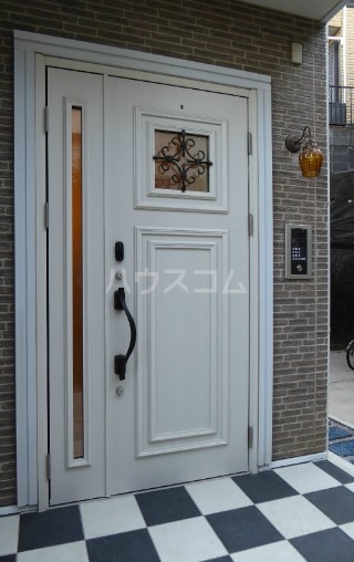 14/16 エントランス