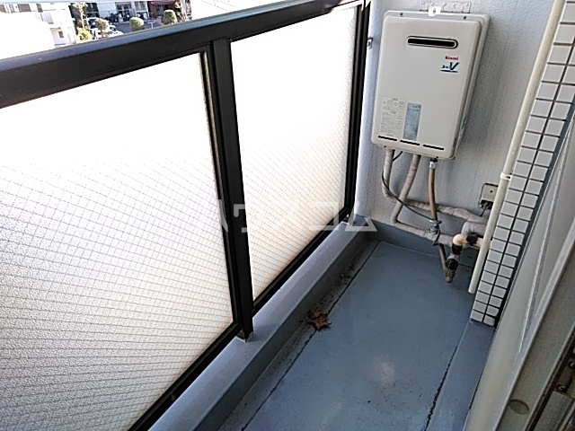 13/22 バルコニー