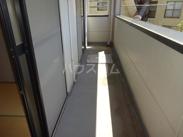 19/30 バルコニー