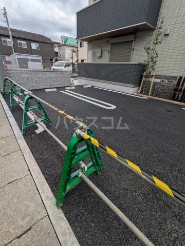 28/30 駐車場