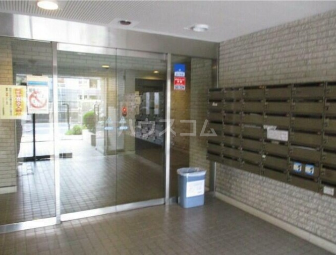 19/29 エントランス