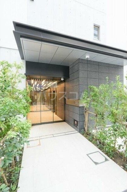 15/16 エントランス