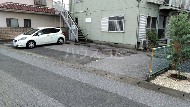 22/30 駐車場