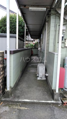 21/30 エントランス