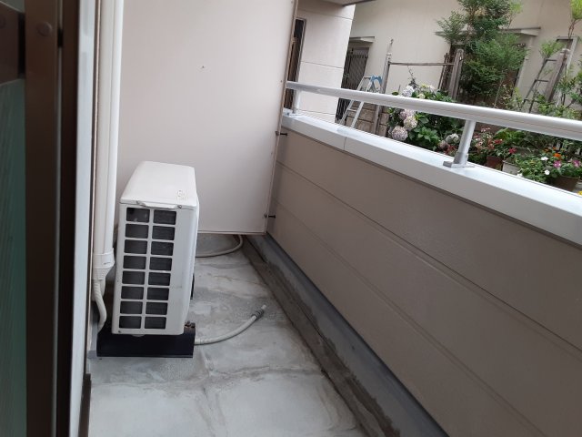 18/28 バルコニー