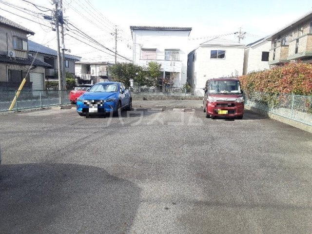 26/30 駐車場