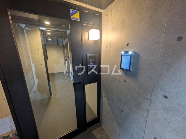 14/17 エントランス