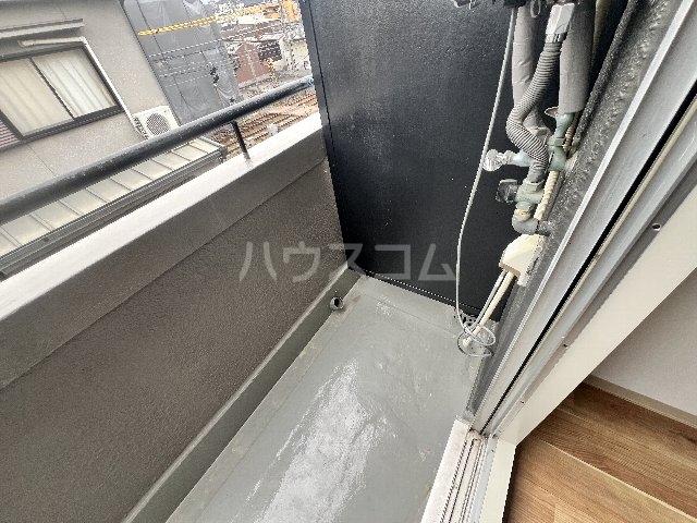 21/30 バルコニー