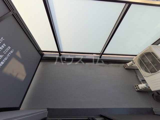 16/27 バルコニー