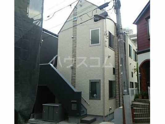 2/5 エントランス