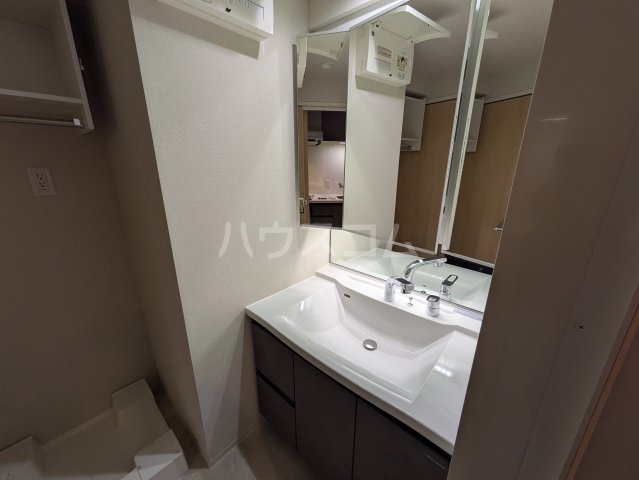 16/30 洗面