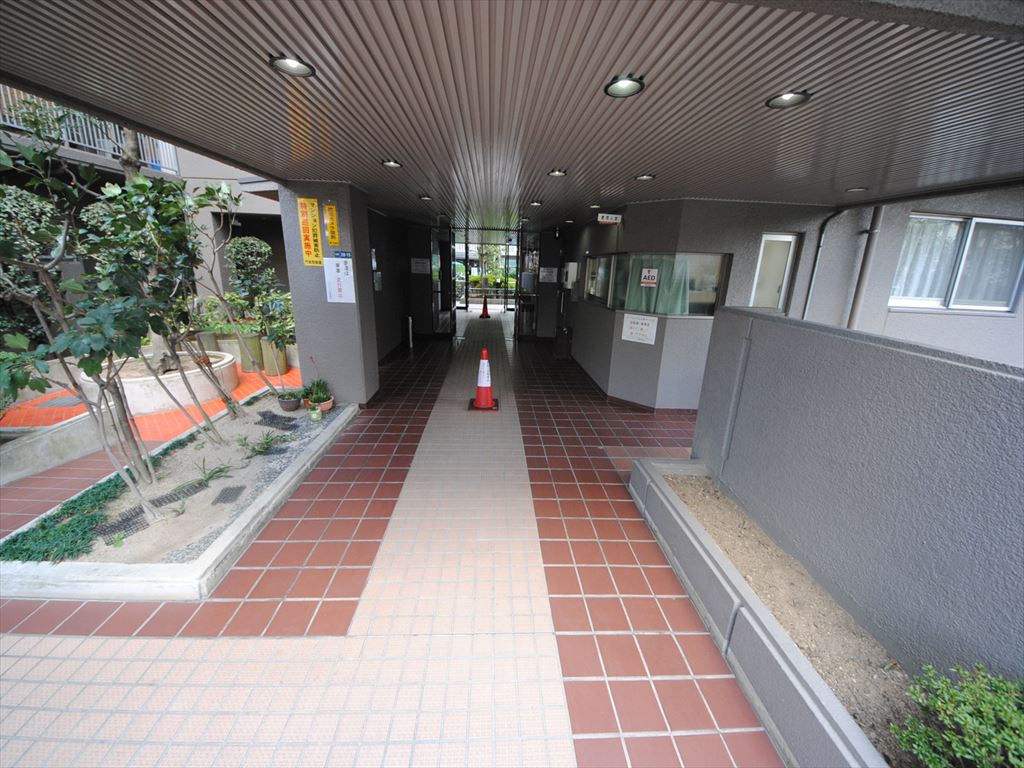 29/30 エントランス