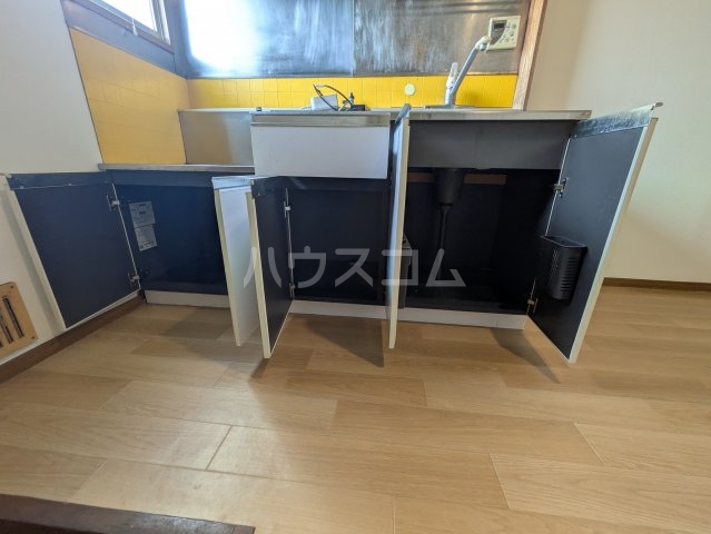 13/30 収納