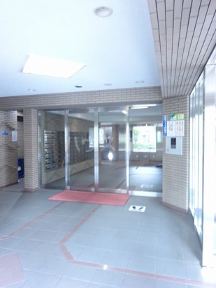 15/19 エントランス