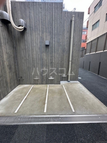 19/20 駐車場