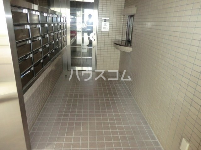 21/26 エントランス