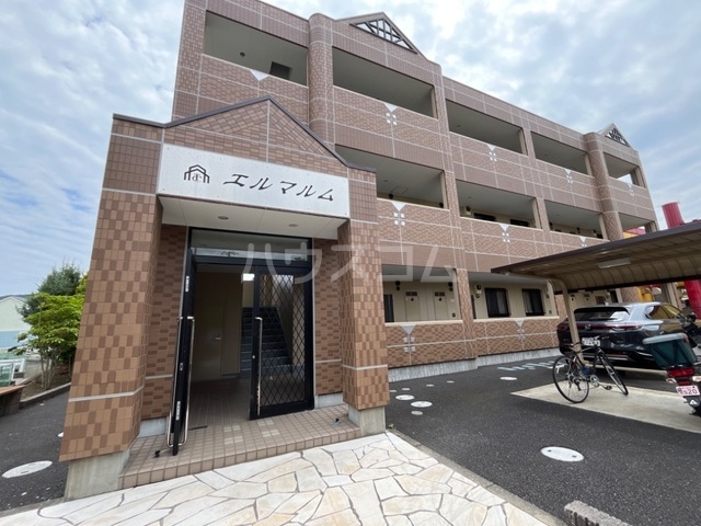 14/22 エントランス