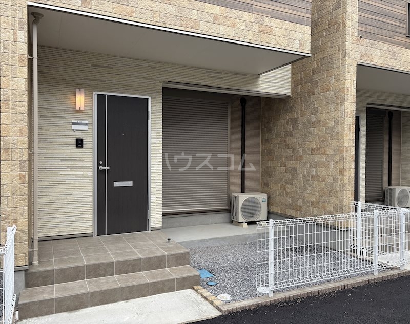 2/4 エントランス