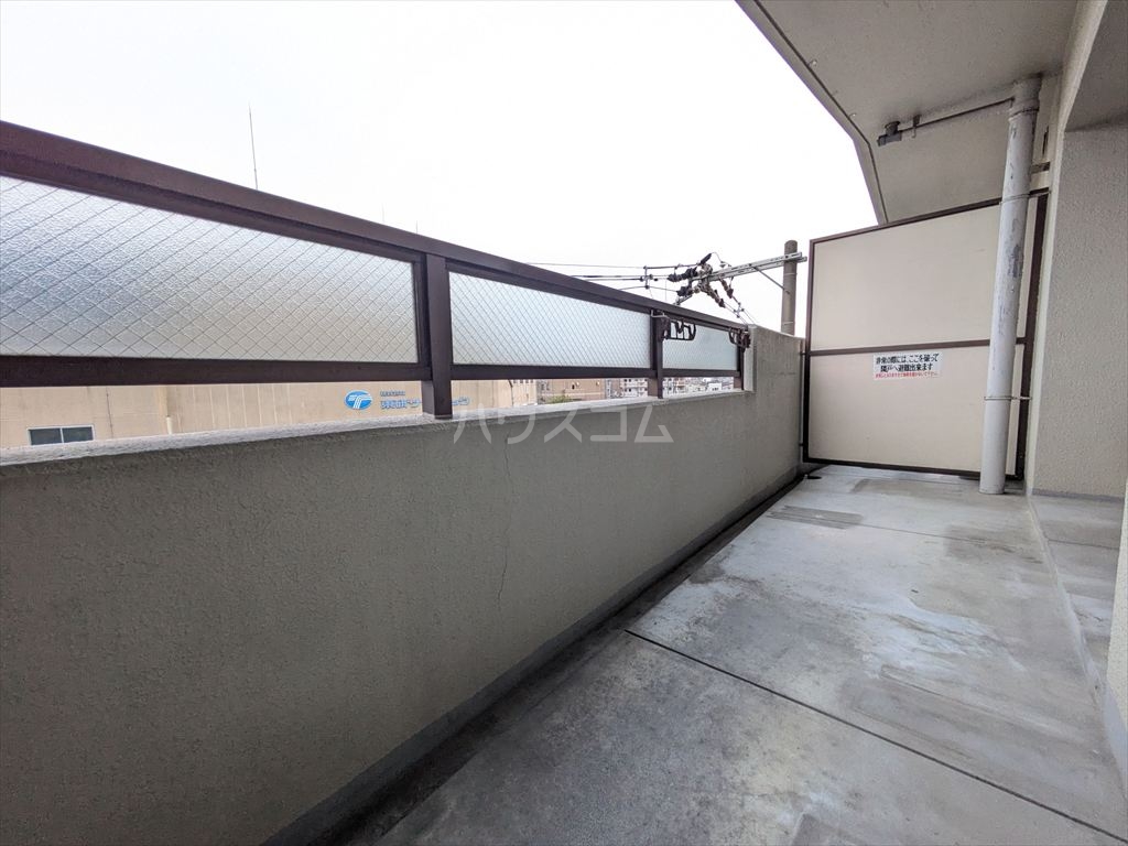 21/30 バルコニー