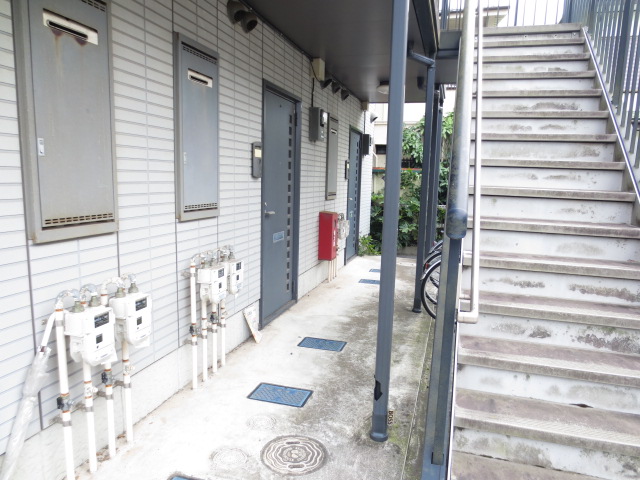 2/4 エントランス