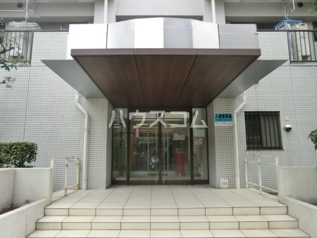 18/24 エントランス