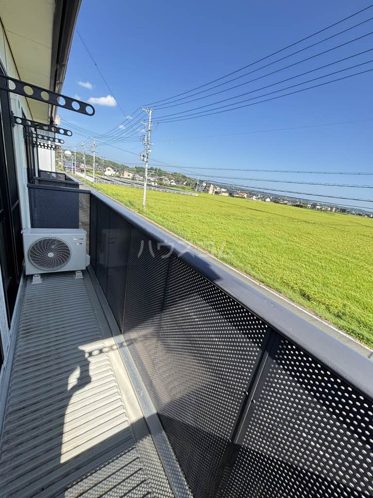 13/22 バルコニー