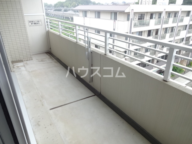 23/30 バルコニー