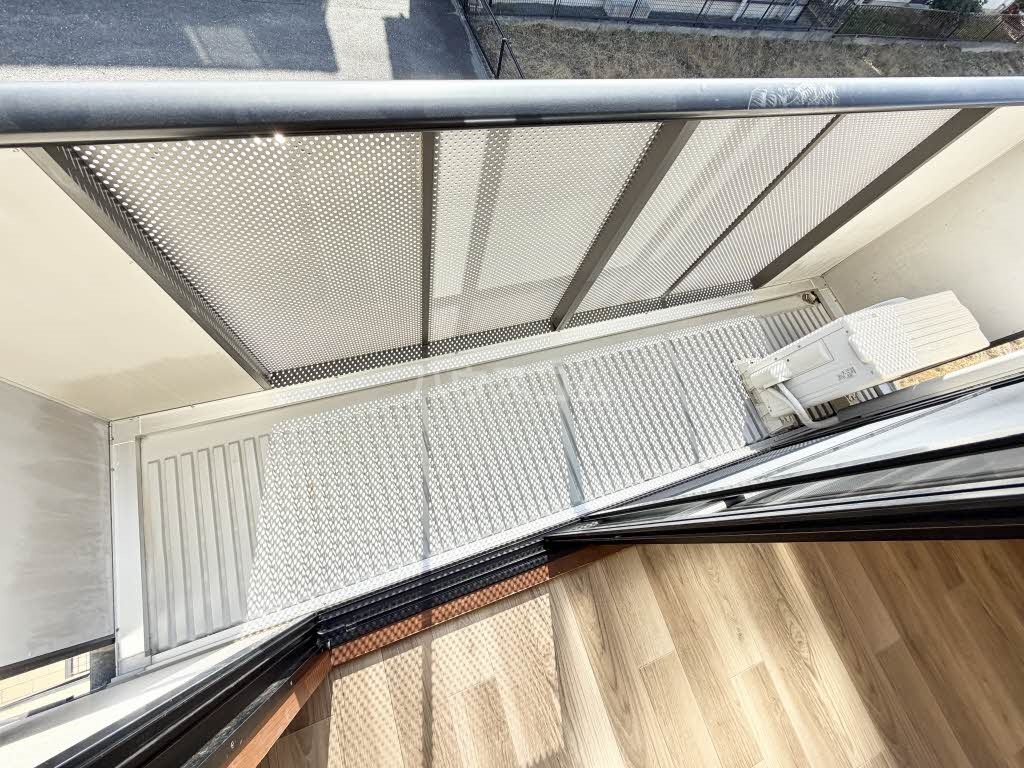 20/30 バルコニー