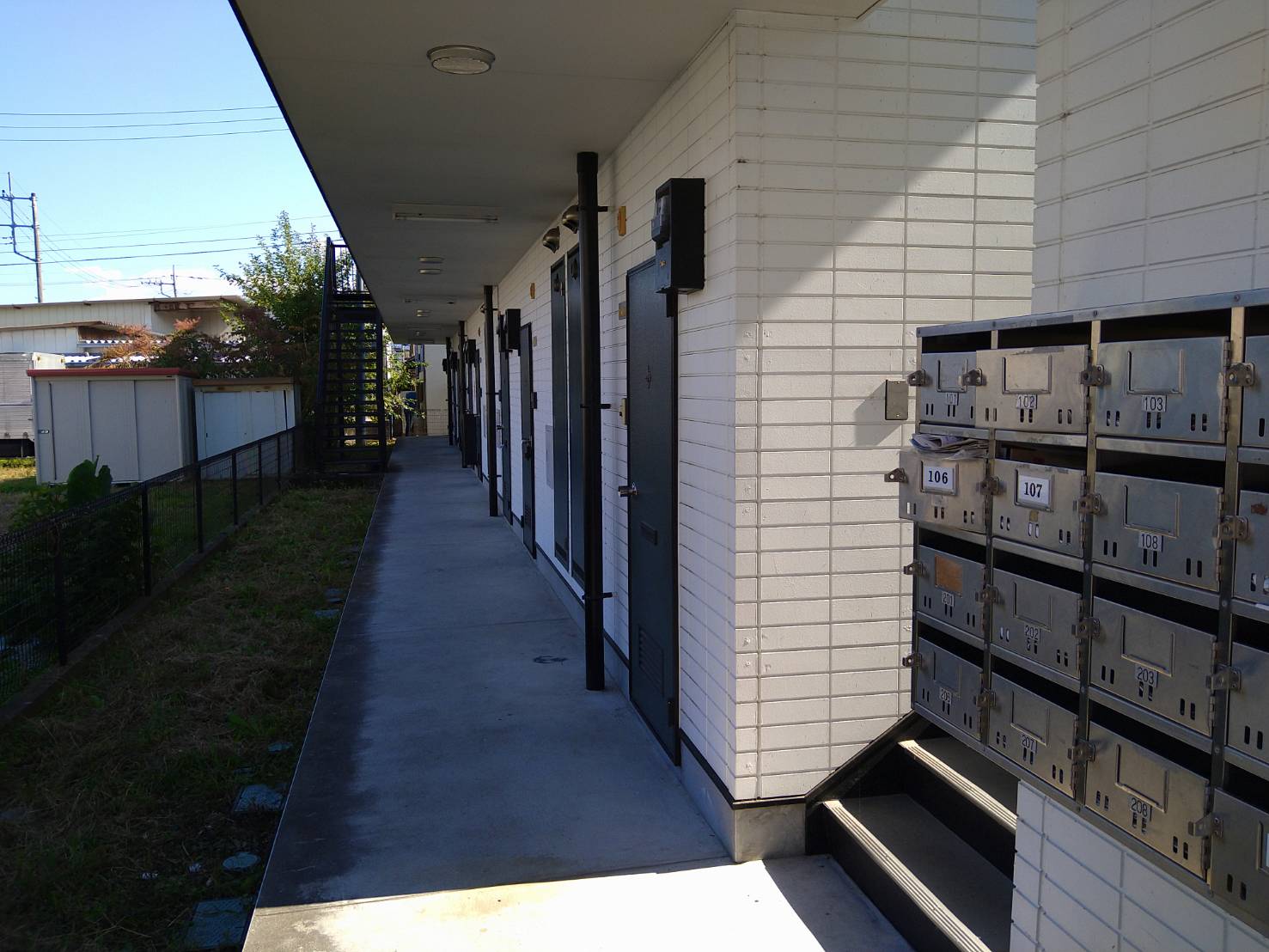 18/19 エントランス