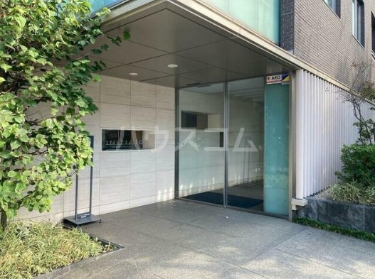 16/26 エントランス